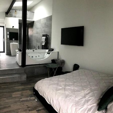 Amo Hotes Hotel Les Sorinières Екстериор снимка